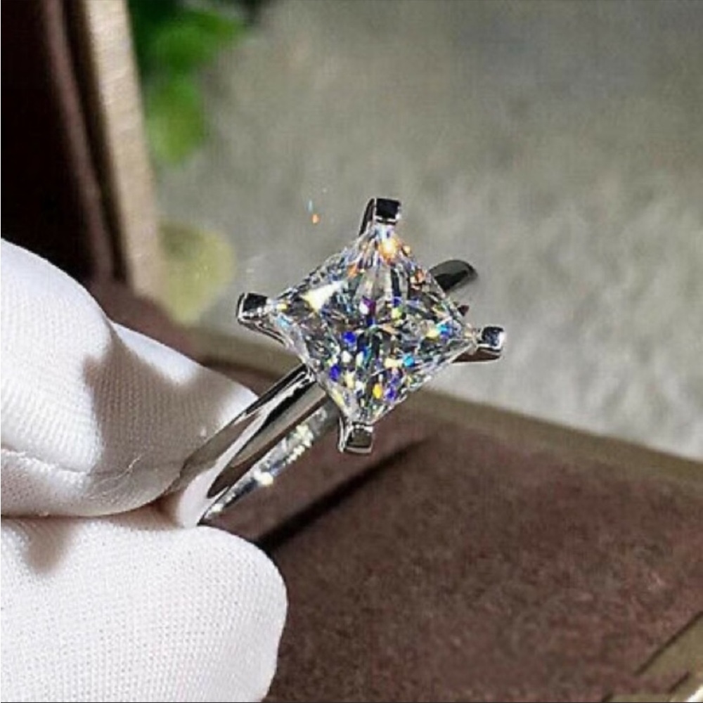 PRINCESS CUT 2 CARAT SOLITAIRE ENGAGEMENT RING - Picture 2 of 5